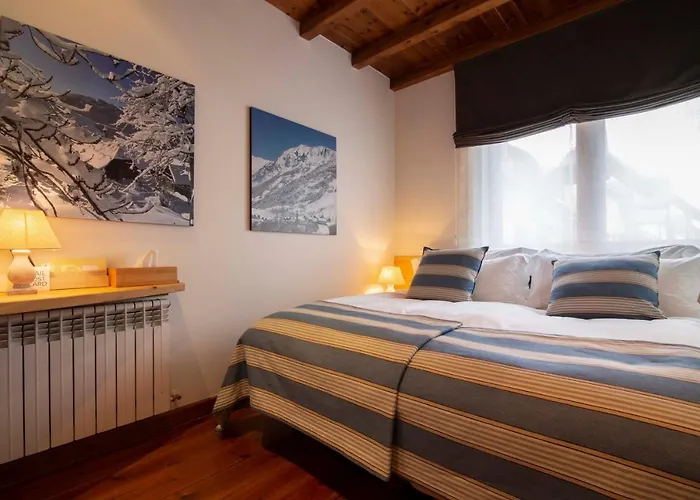 Eira Ski Lodge